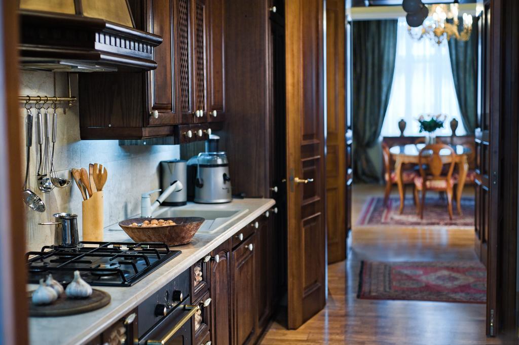 British Club Lviv Hotel Luaran gambar