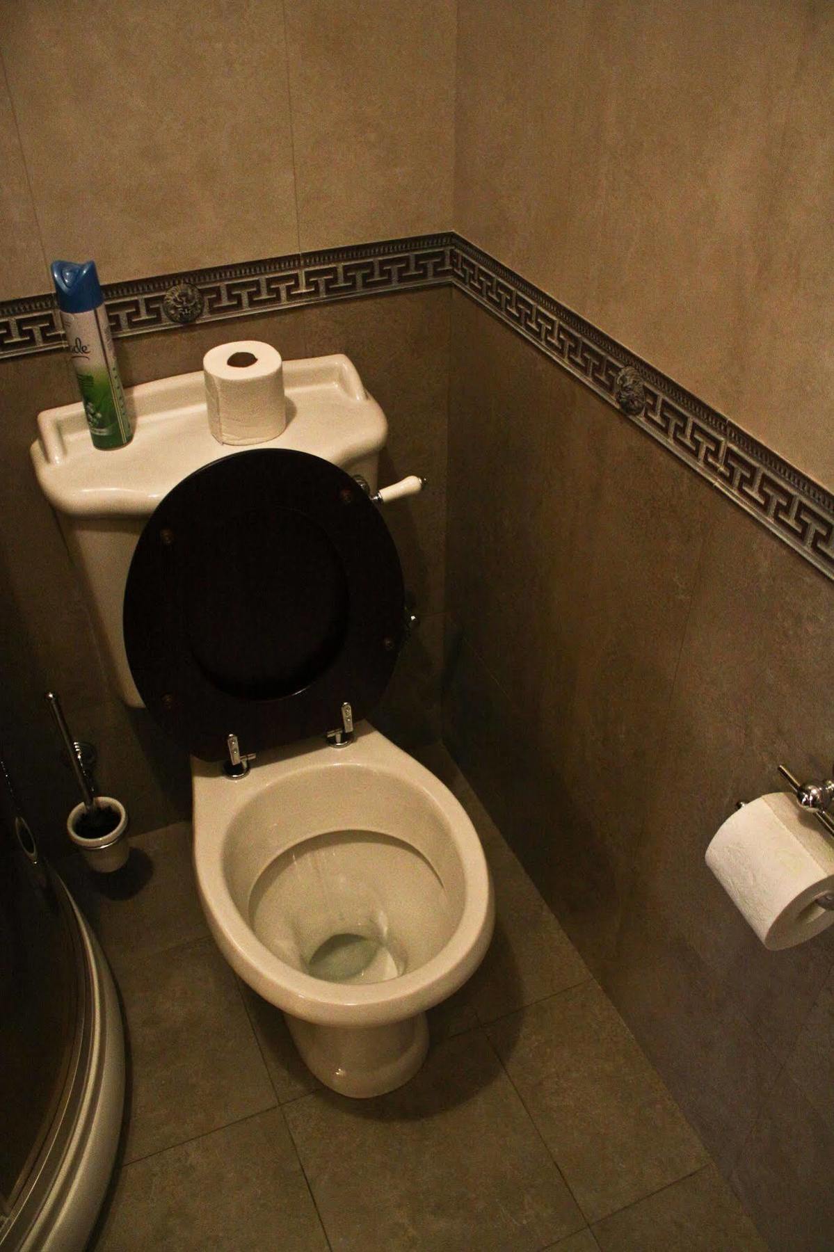 British Club Lviv Hotel Luaran gambar