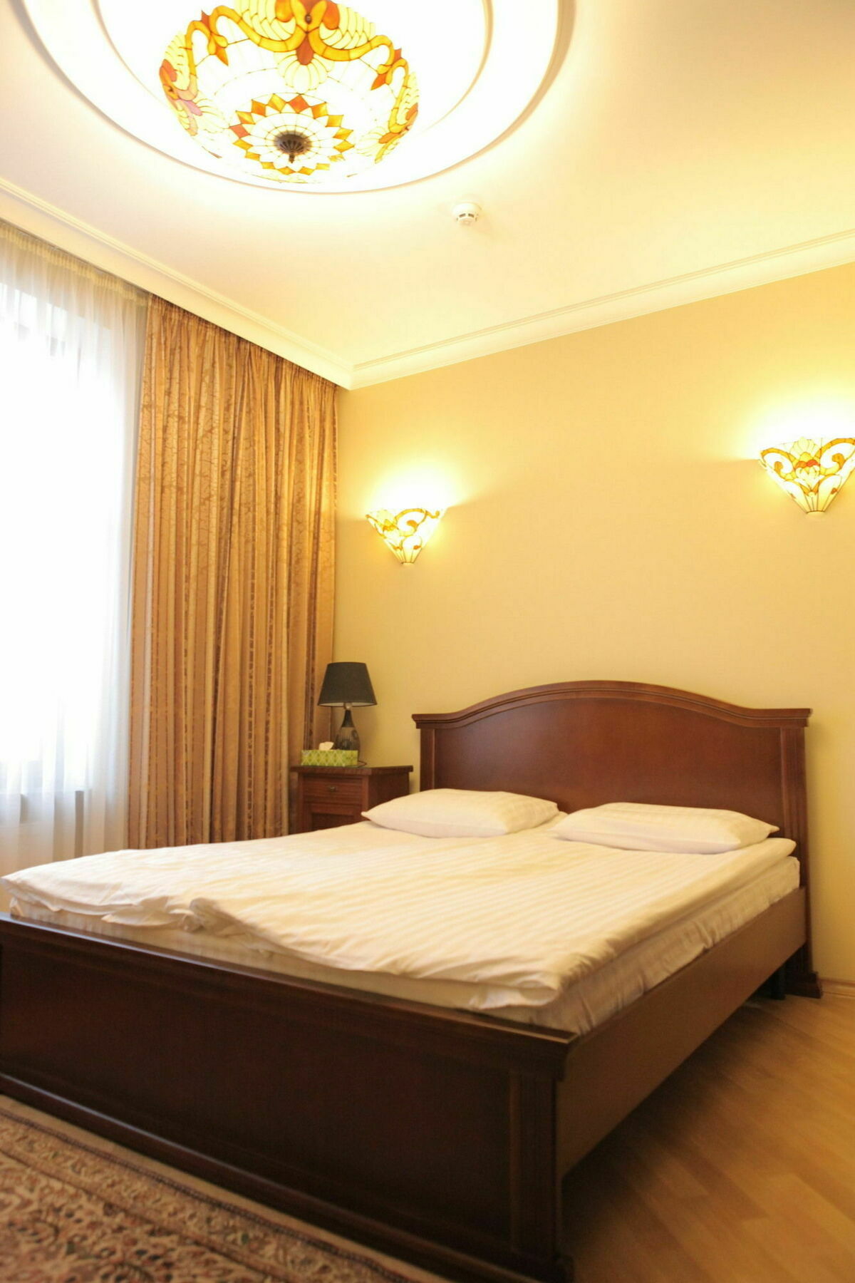 British Club Lviv Hotel Luaran gambar